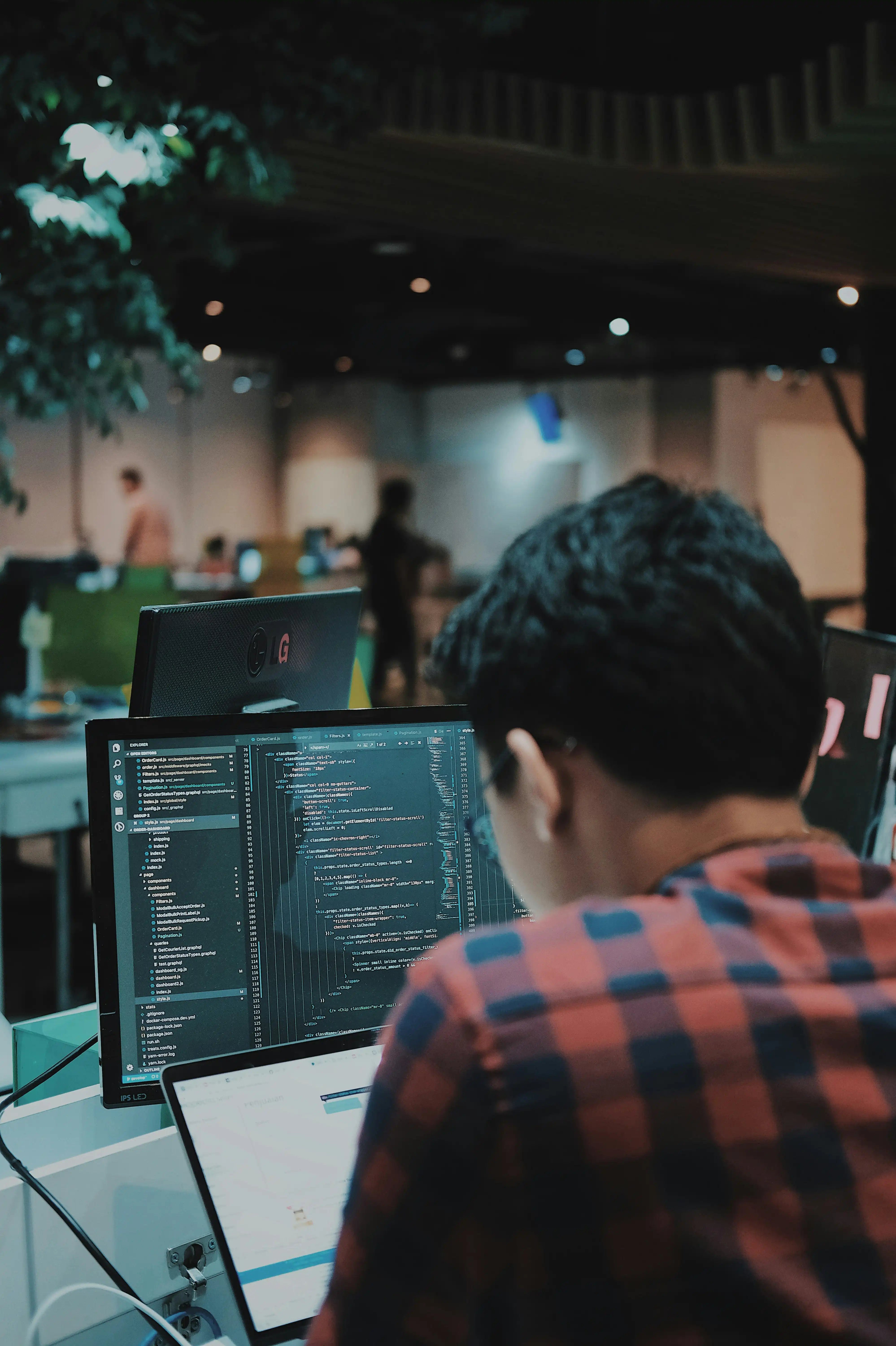 Cloud & DevOps Engineers